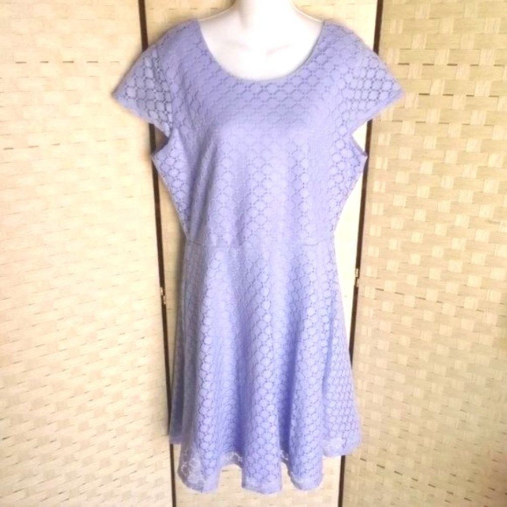 Womens NWOT SALON STUDIO Lavender Lace Dress Size MP